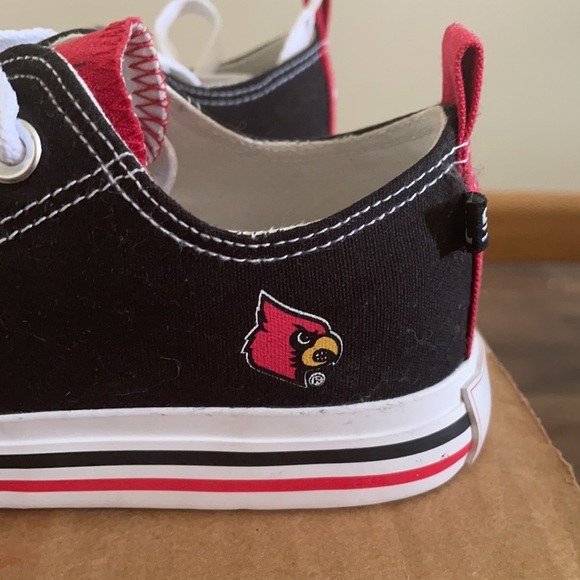 University of Louisville converse Style sneakers - Picture 2 of 6